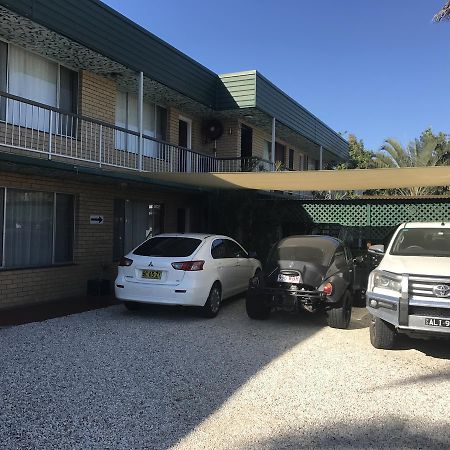 Queenslander Motel Gold Coast Exterior photo