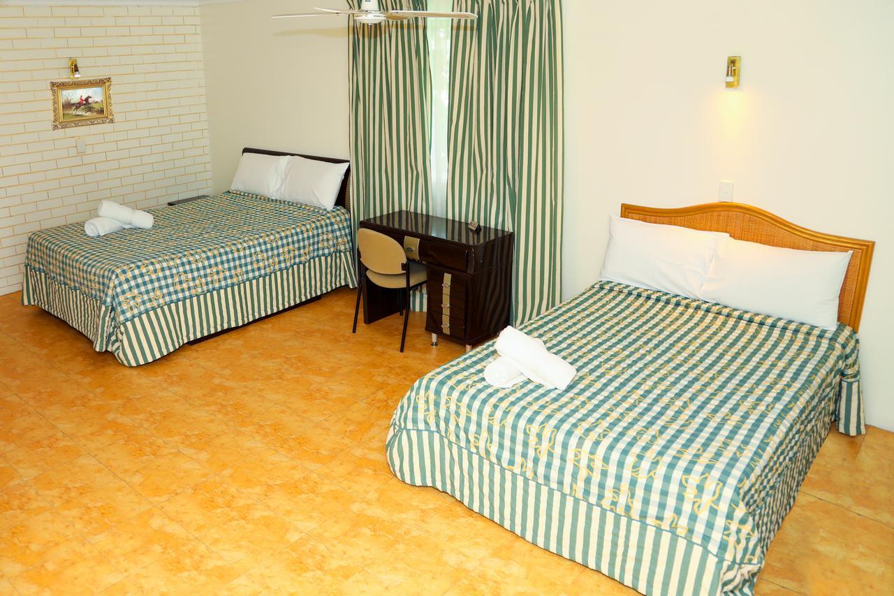 Queenslander Motel Gold Coast Exterior photo